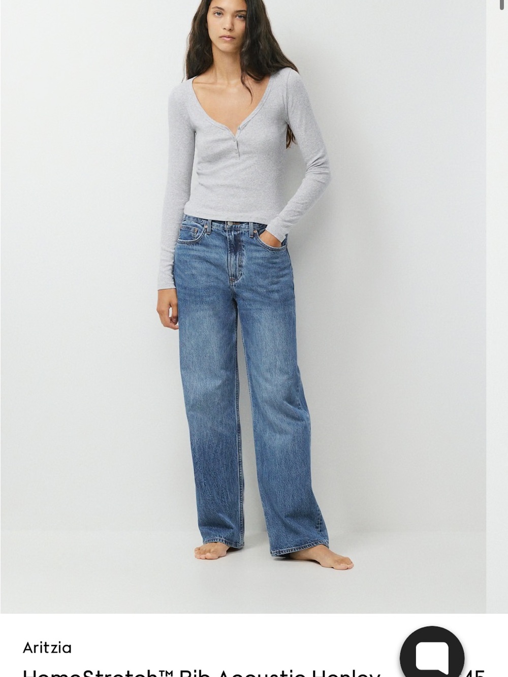 Aritzia Wide Leg Jeans in Medium Blue Wash